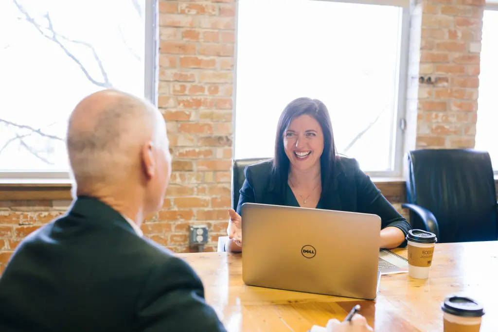 Consultants De Graët Consulting en train de travailler