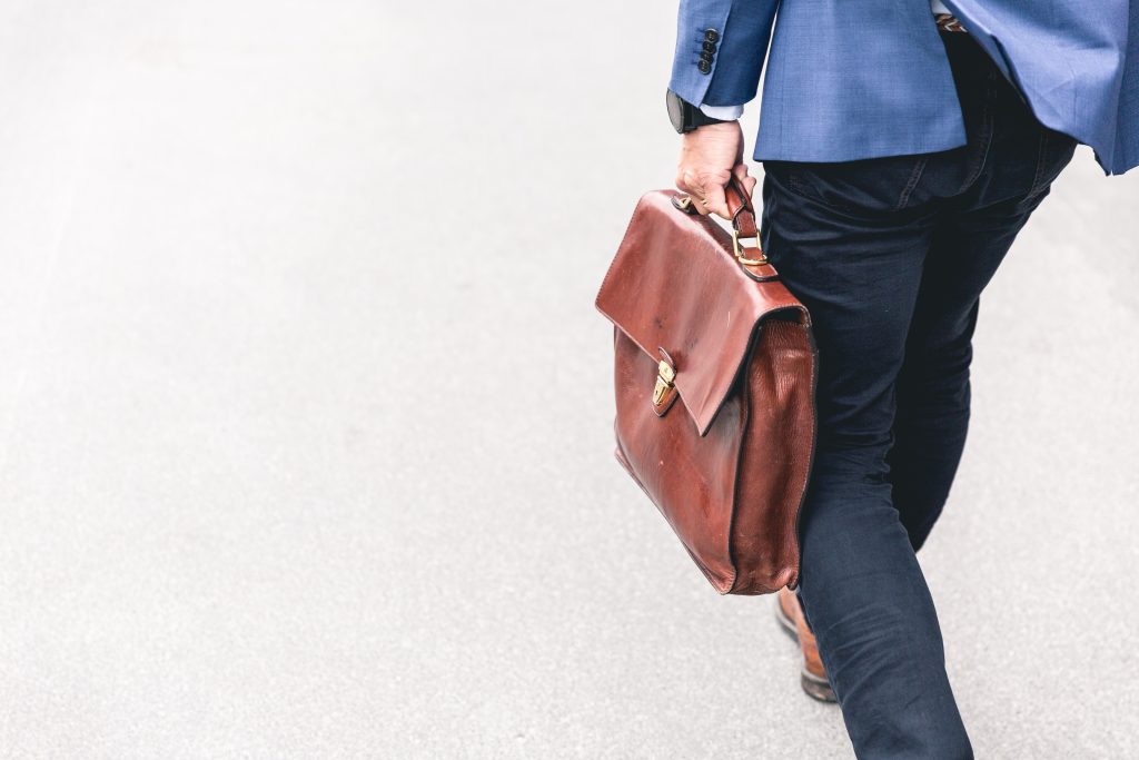 de Graët Consulting accompagne les entreprises dans le recrutement de leur fonction de Direction, grâce à son expérience et sa connaissance des métiers et fonctions.