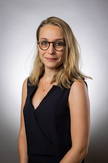 portrait de Marion Gilet, manager pôle recrutement au sein du cabinet De graet Consulting